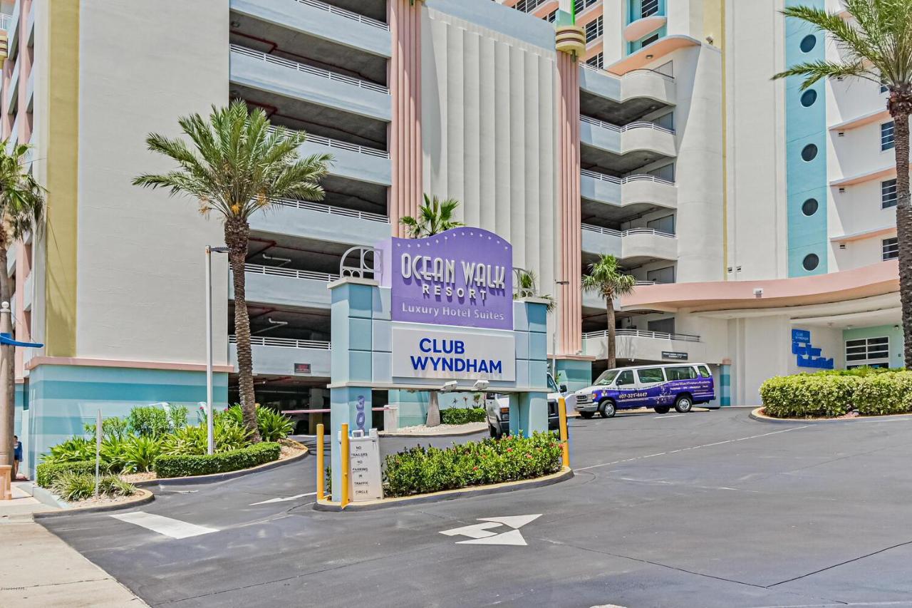 Wyndham Ocean Walk: Deluxe Oceanview Jacuzzi Condo in Daytona Daytona Beach Exterior photo