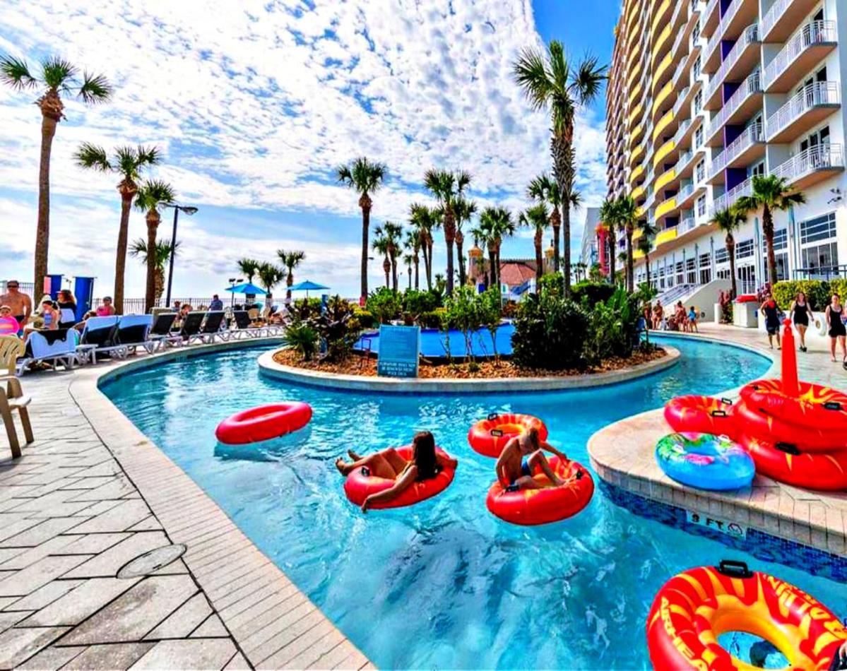 Wyndham Ocean Walk: Deluxe Oceanview Jacuzzi Condo in Daytona Daytona Beach Exterior photo